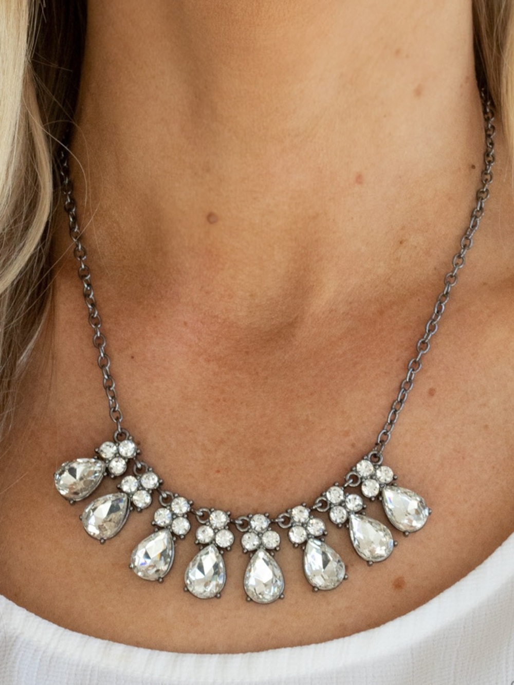 Sparkly Ever After - Rhinestone Teardrop Bib Necklace